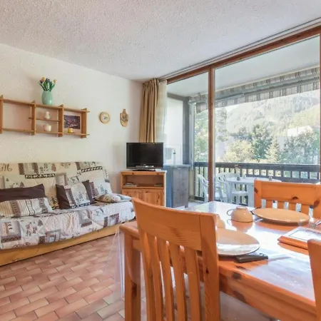 Chaleureux Avec Balcon A Serre-chevalier, Parking Et Casier A - 4 Personnes - Fr-1-330e-3 Apartmán *